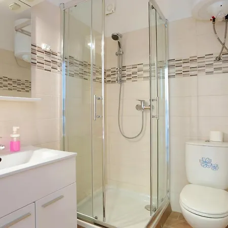 And With Parking Space - 19786 Guest house Rogoznica (Sibenik-Knin)