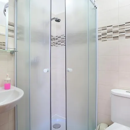 Guest house And With Parking Space - 19786 3*