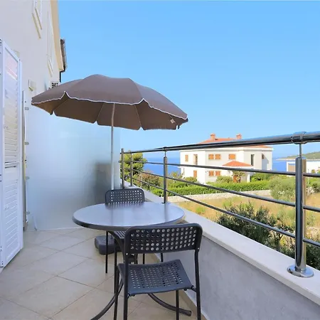 And With Parking Space - 19786 Guest house 3*