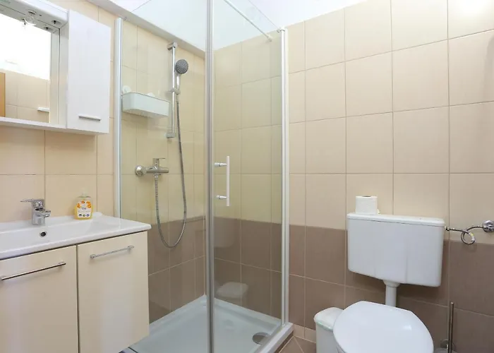 And With Parking Space - 19786 3* Rogoznica (Sibenik-Knin)