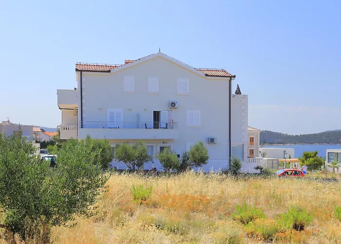 And With Parking Space - 19786 Rogoznica (Sibenik-Knin)